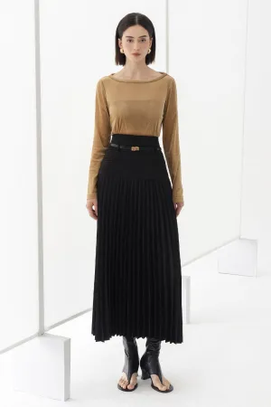 Desi Straight Boat Neck Mesh Silk Top