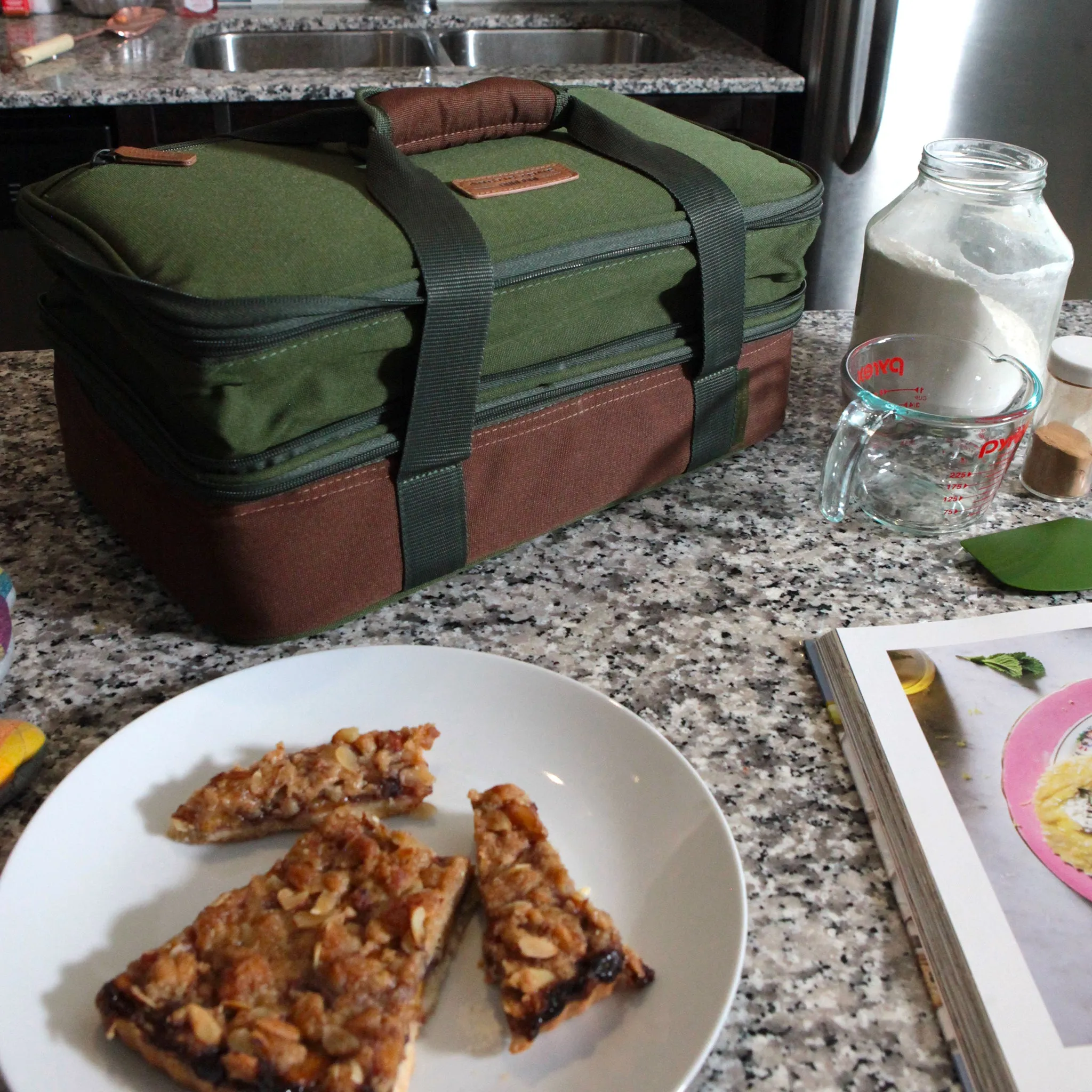 Food Pro Expandable Thermal Carrier