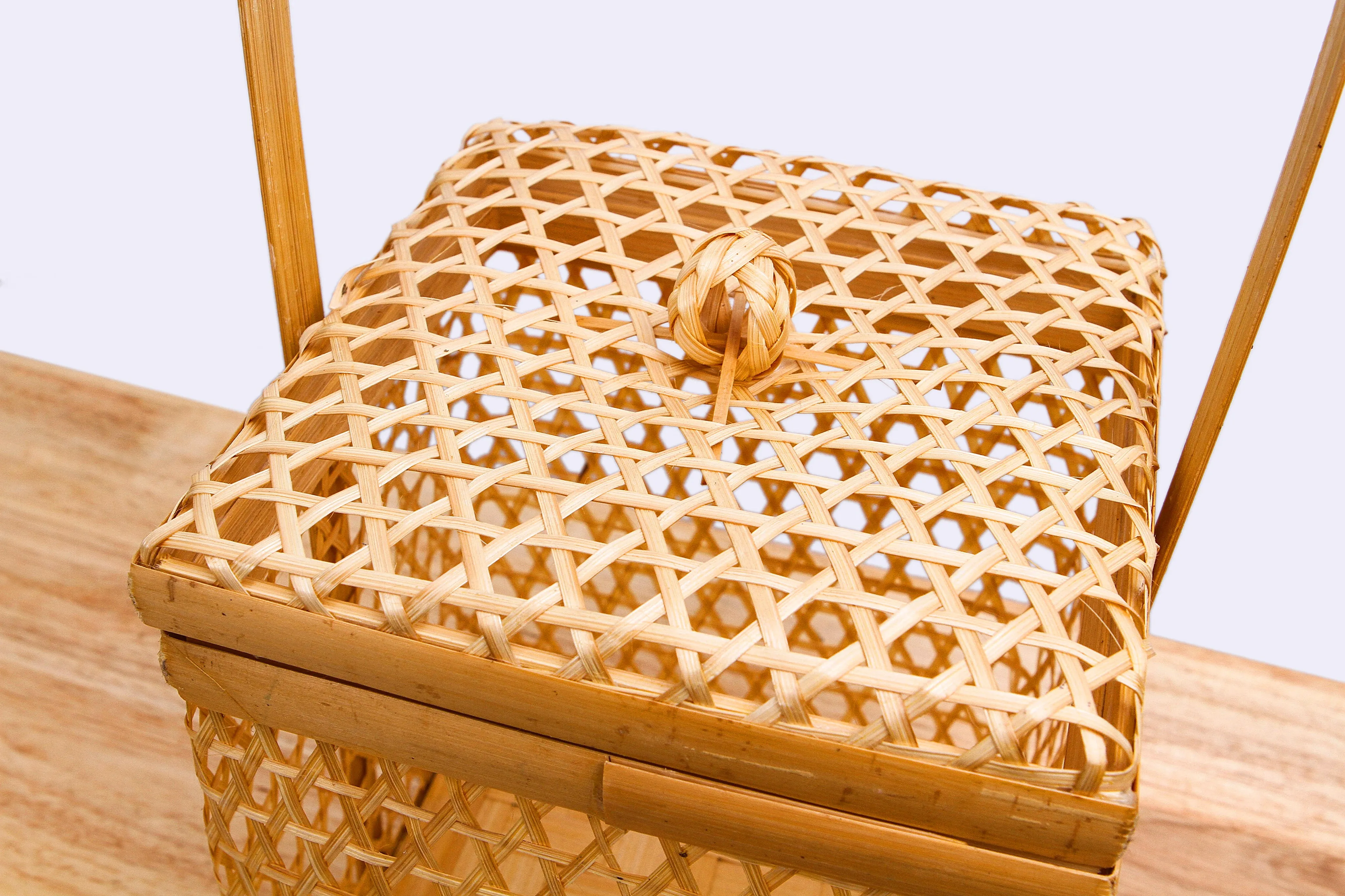 Wicker bamboo square basket with lid (Charal)